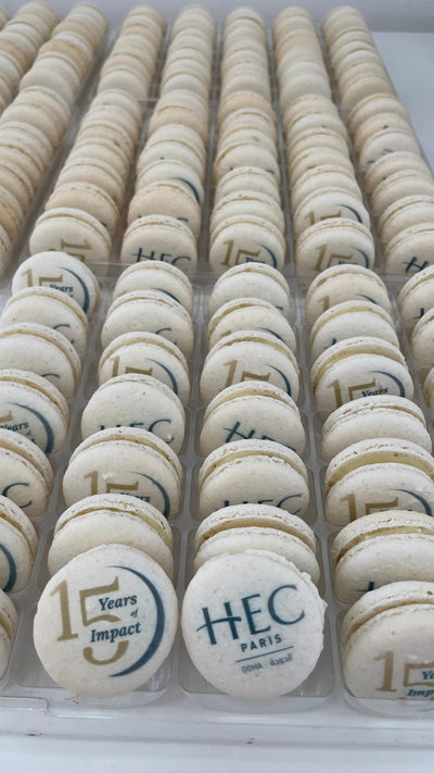 BRANDED ✈️🏝️💝 MACARONS